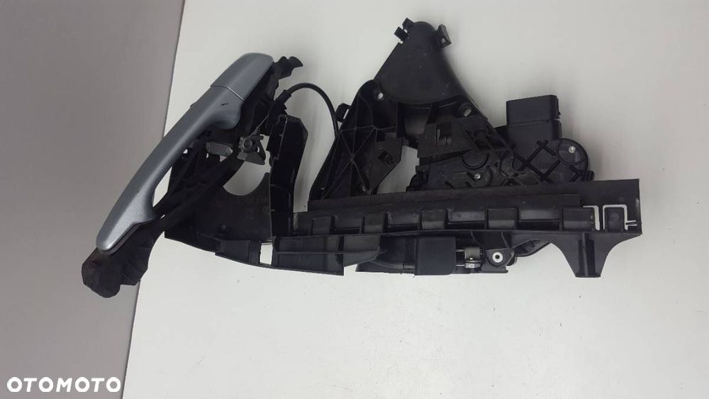 ZAMEK PRZÓD PRAWY VOLVO S40 II 2010 30784047 - 1