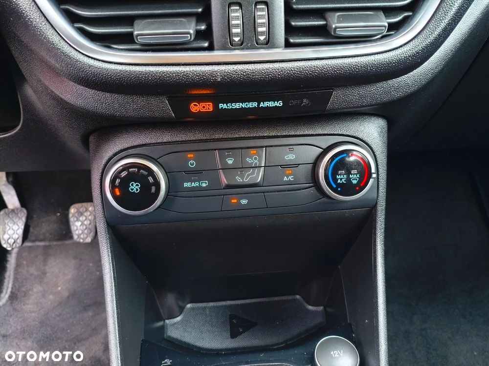 Ford Fiesta 1.1 Trend - 14