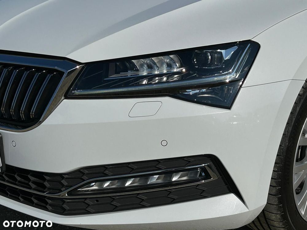 Skoda Superb 2.0 TDI SCR 4x4 Style DSG - 37