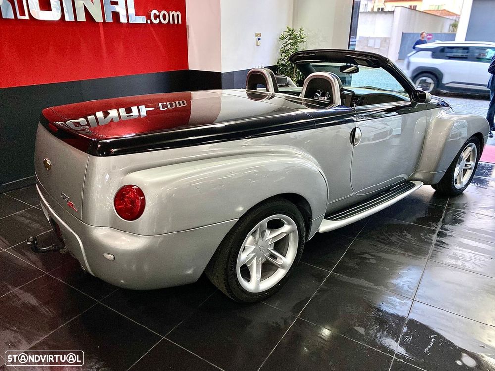 Chevrolet SSR - 5