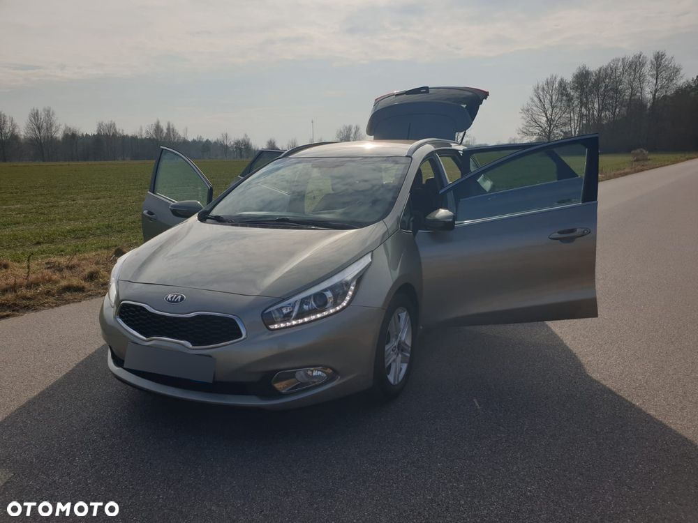 Kia Ceed Cee'd 1.6 GDI Business Line - 12
