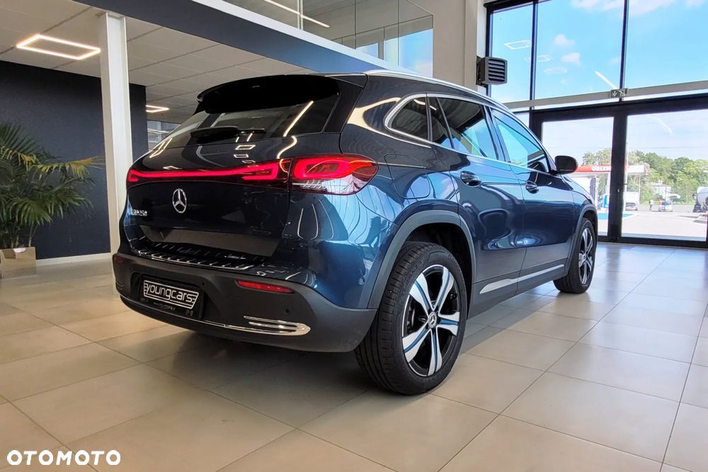 Mercedes-Benz EQA 250 66.5kWh Electric Art - 6