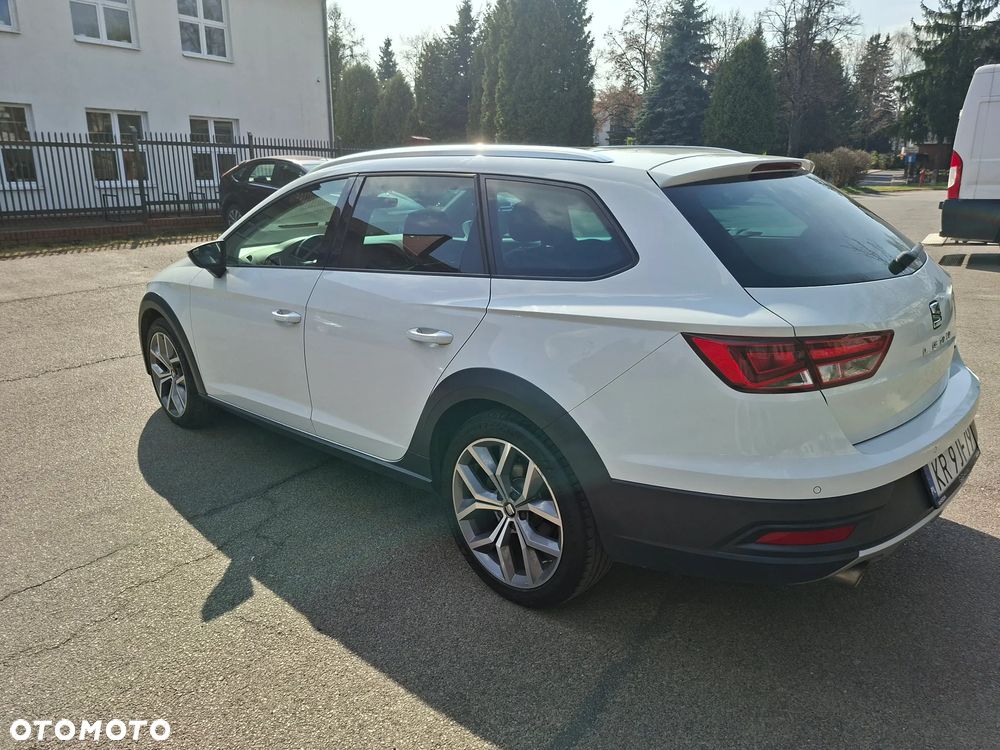 Seat Leon Sportstourer 1.8 TSI Start&Stop 4Drive DSG X-Perience - 4