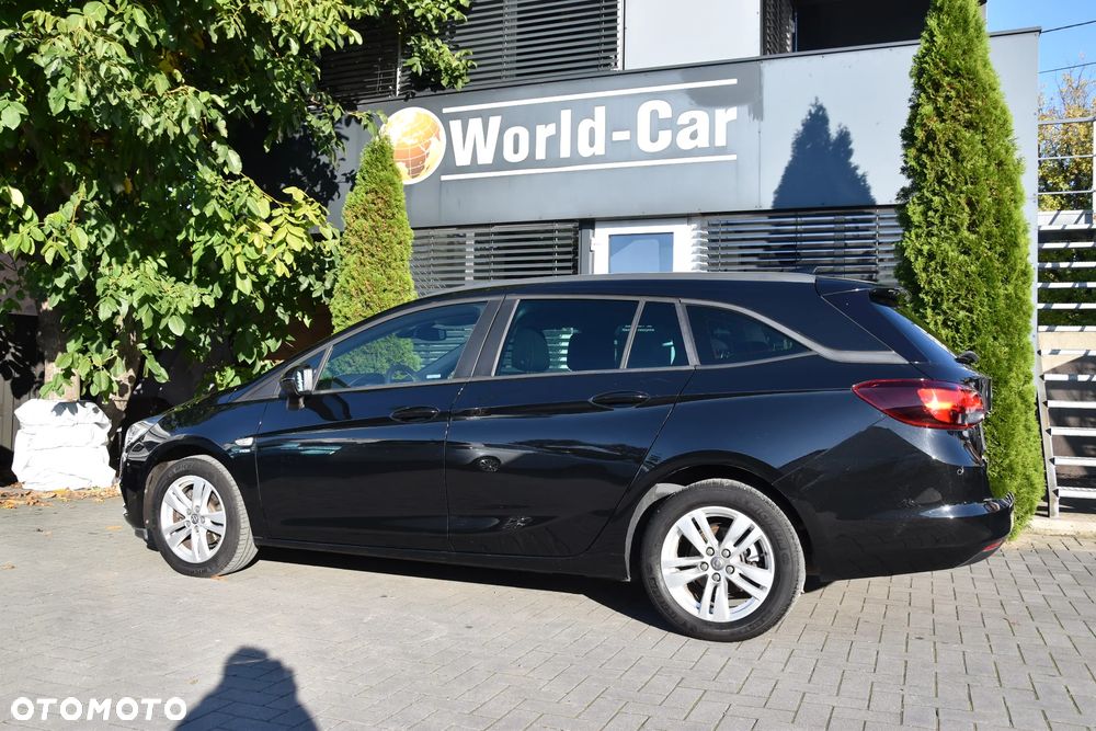 Opel Astra 1.4 Turbo Edition - 10