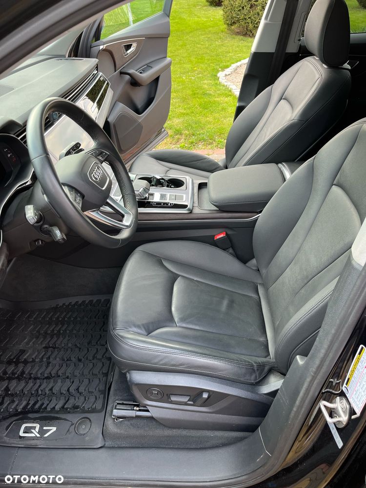 Audi Q7 - 16