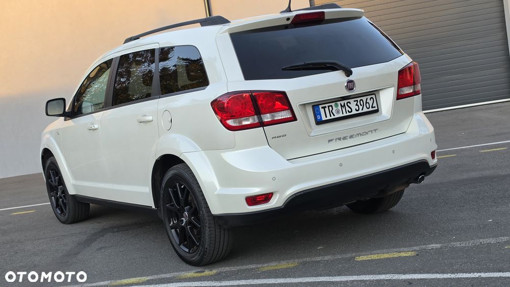 Fiat Freemont 2.0 Multijet Black Code AWD - 39