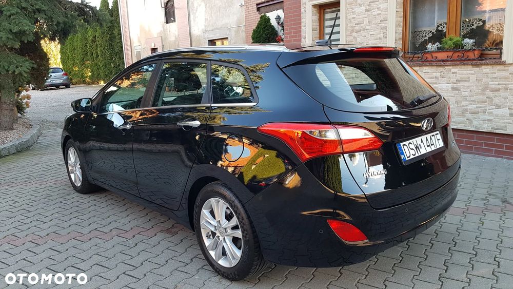 Hyundai i30 1.6 CRDi Premium - 11