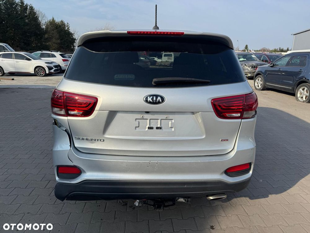 Kia Sorento 2.4 GDI 2WD Vision - 4