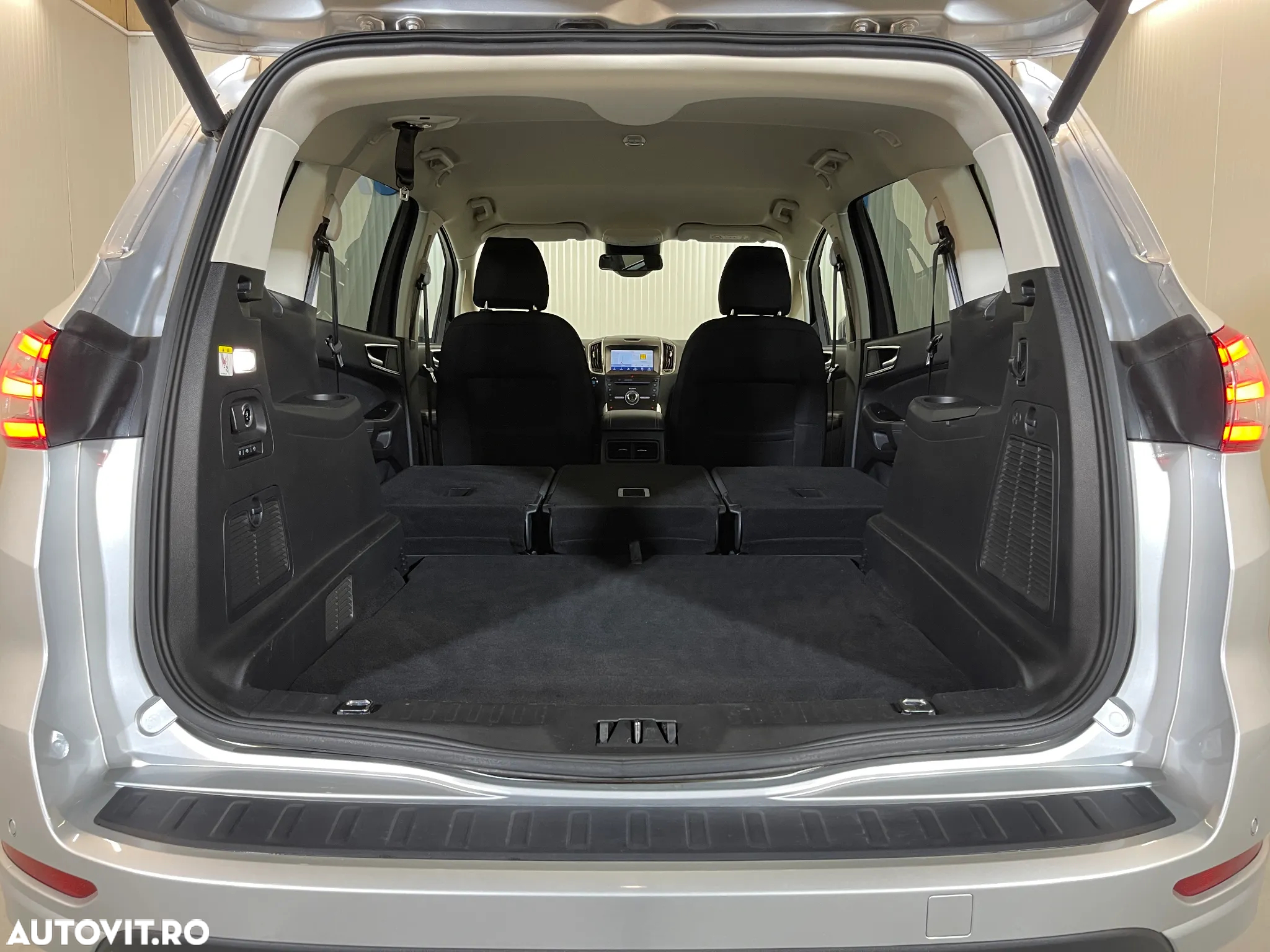Ford S-Max 2.0 TDCi Powershift Titanium - 14