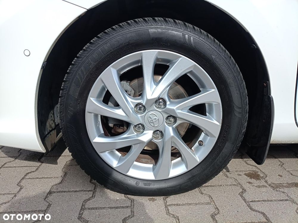 Toyota Auris Hybrid 135 Premium - 9