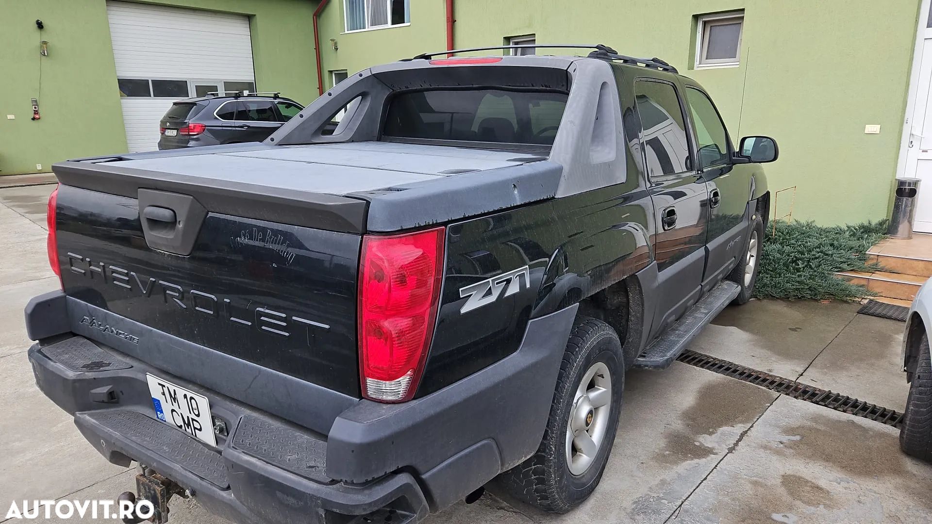 Chevrolet Avalanche - 1