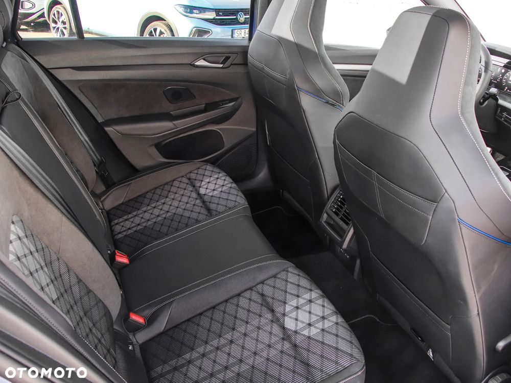 Volkswagen Golf - 15