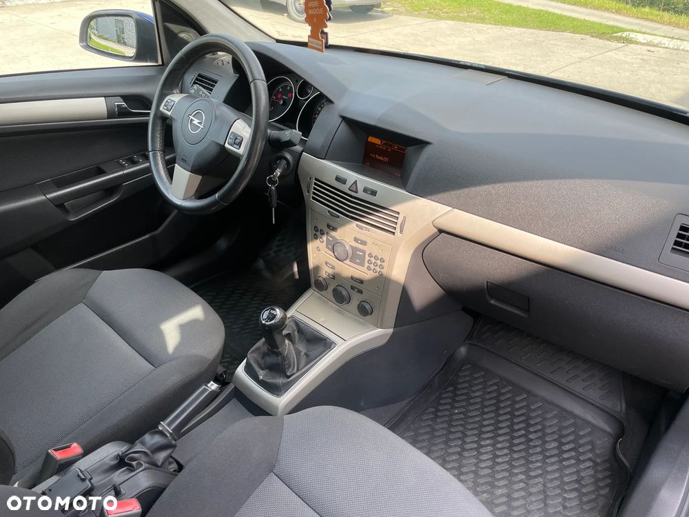 Opel Astra III 1.9 CDTI - 23