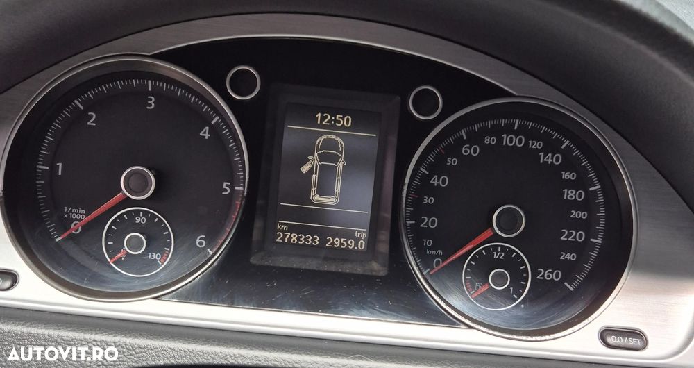 Volkswagen Passat Alltrack 2.0 TDI BMT 4Motion - 25