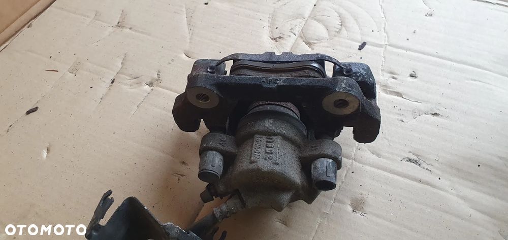 Zacisk hamulcowy lewy przód przedni lewy BMW 3 F30 F31 - 7
