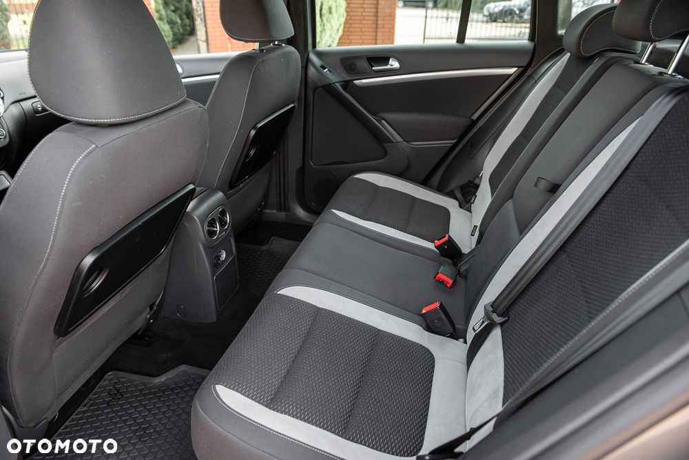 Volkswagen Tiguan 1.4 TSI 4Motion Exclusive - 27