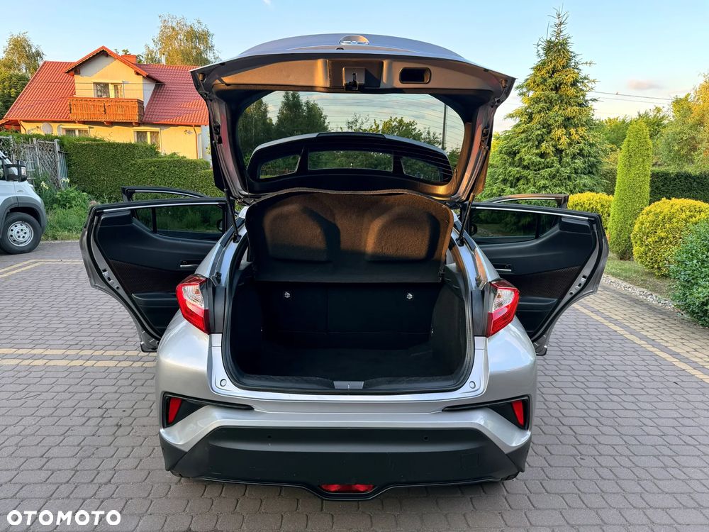 Toyota C-HR Lounge - 3