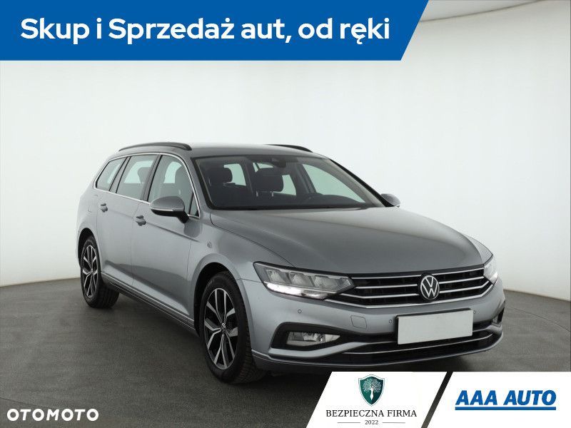 Volkswagen Passat Variant - 3