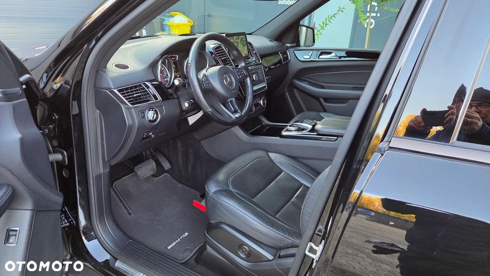 Mercedes-Benz GLE 350 d 4-Matic - 12