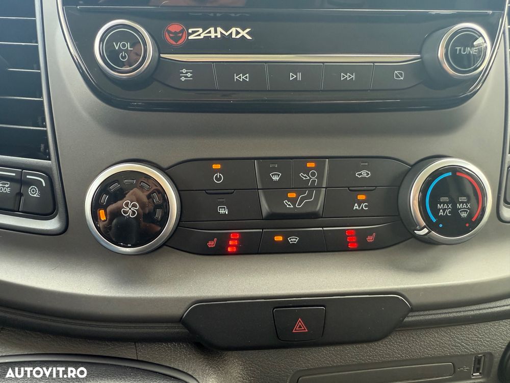 Ford TRANSIT CUSTOM - 19