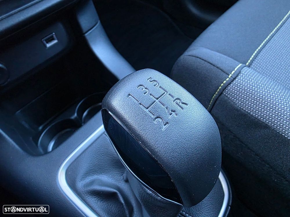 Citroën C3 1.2 PureTech C-Series - 18