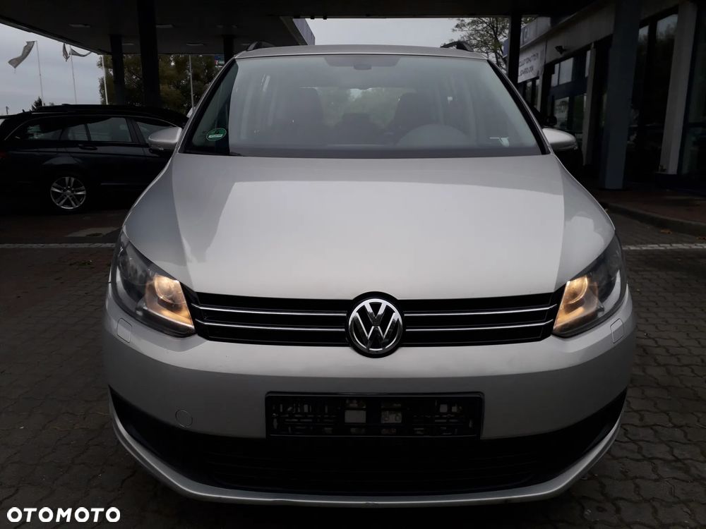 Volkswagen Touran - 24