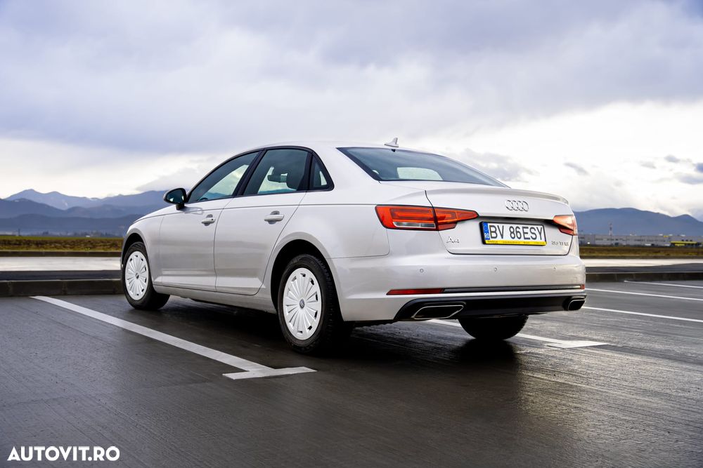 Audi A4 35 TFSI S tronic - 24