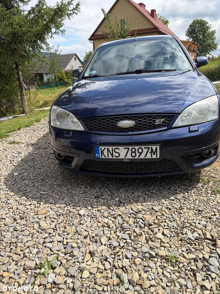 Ford Mondeo V6 ST 220 - 5