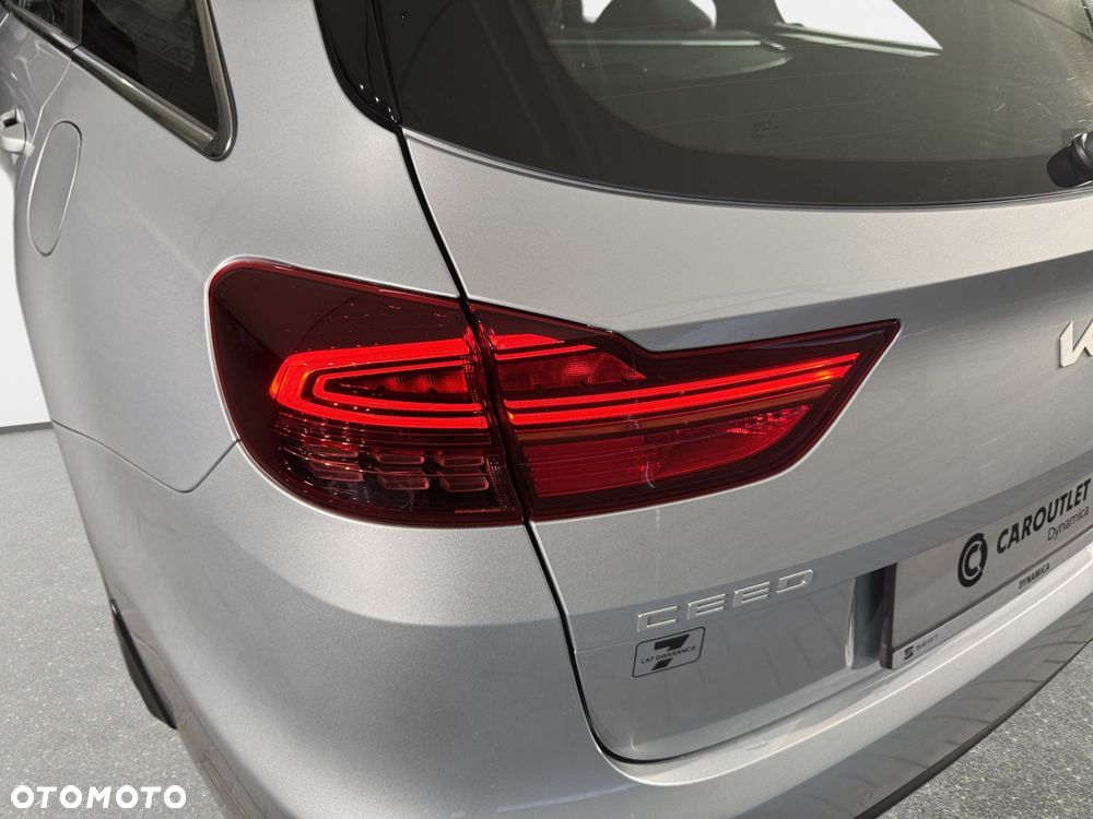 Kia Ceed 1.5 T-GDI M - 12
