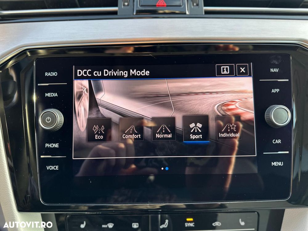 Volkswagen Passat 2.0 TSI OPF DSG 4Motion Elegance - 32