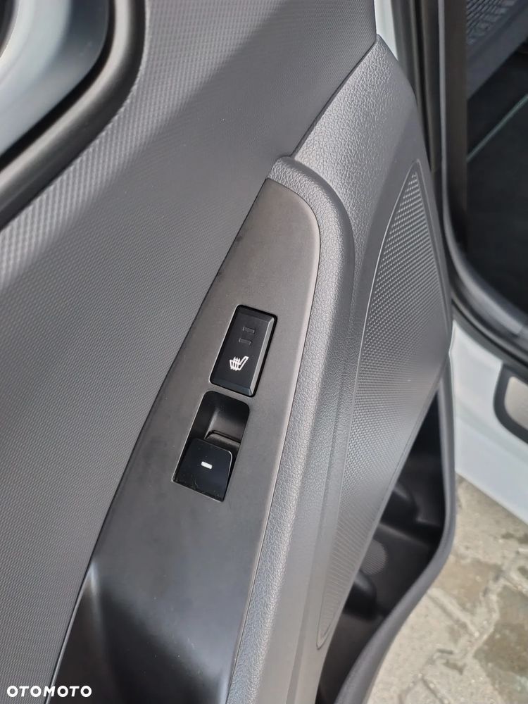 Hyundai IONIQ - 20