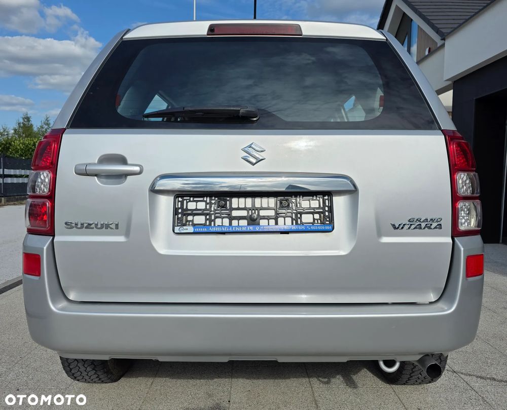 Suzuki Grand Vitara 2.4 Comfort - 7