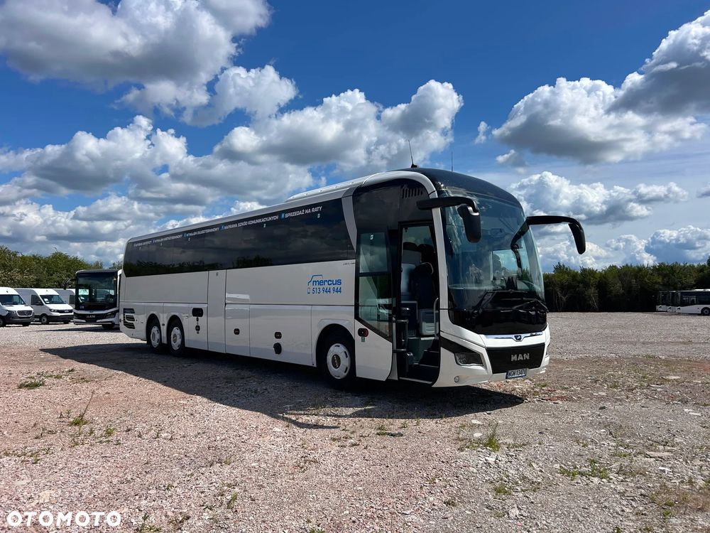 MAN Lions Coach - 3
