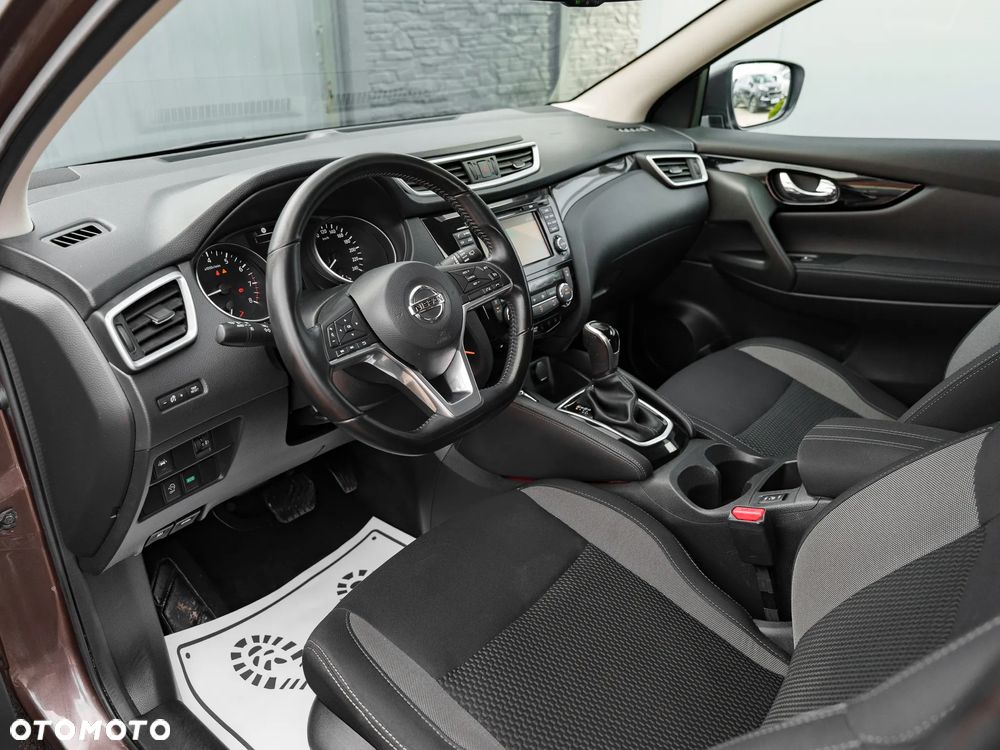 Nissan Qashqai 1.2 DIG-T Xtronic N-Connecta - 15