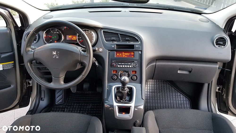 Peugeot 5008 HDI 115 Allure - 31