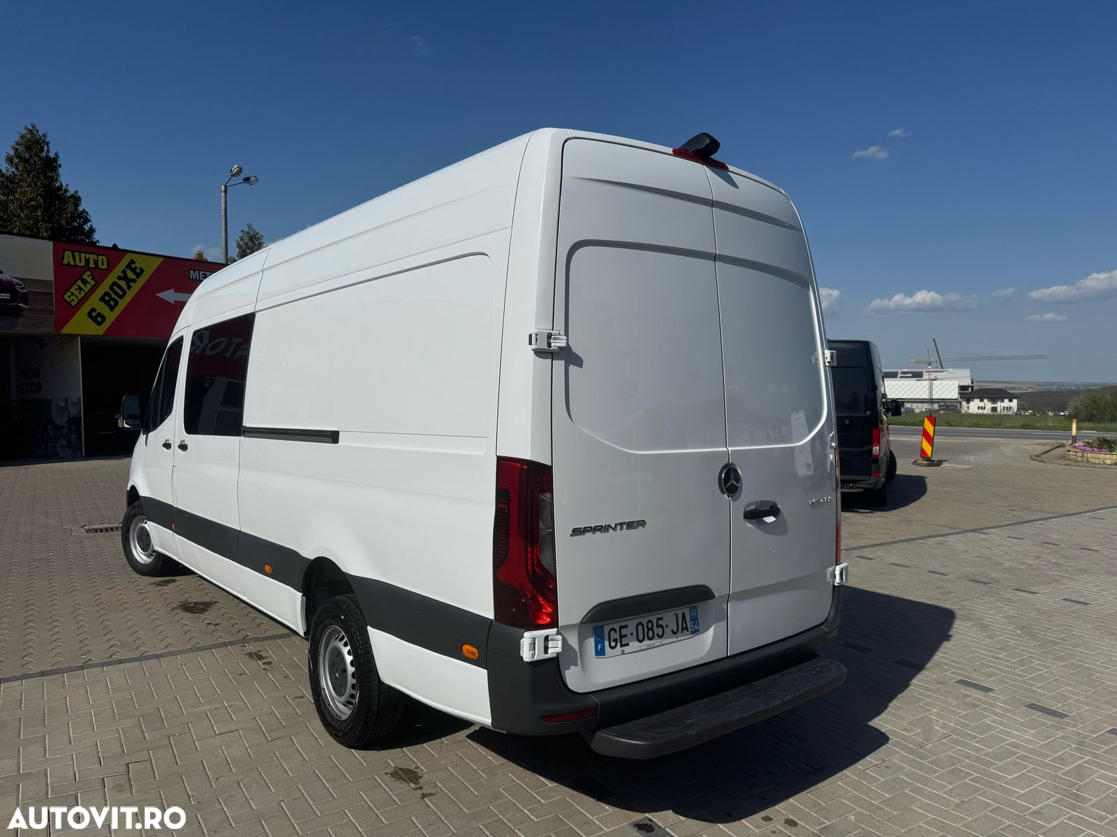 Mercedes-Benz Sprinter - 3