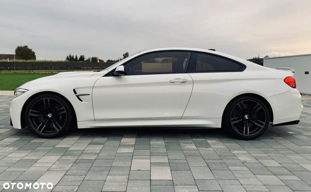 BMW M4 Coupe DKG - 6