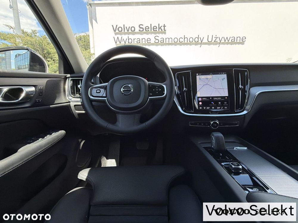Volvo V60 Cross Country - 18