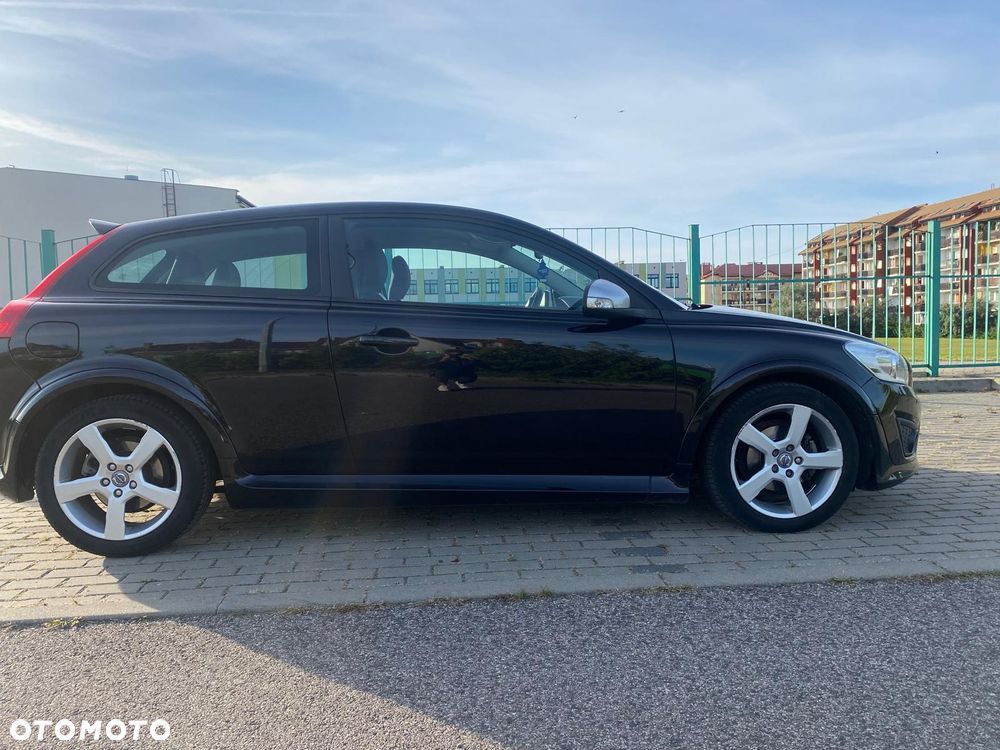 Volvo C30 D2 R-Design - 3
