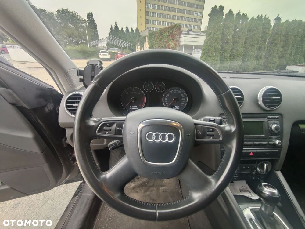 Audi A3 Sportback 1.6 TDI Ambiente S tronic - 7