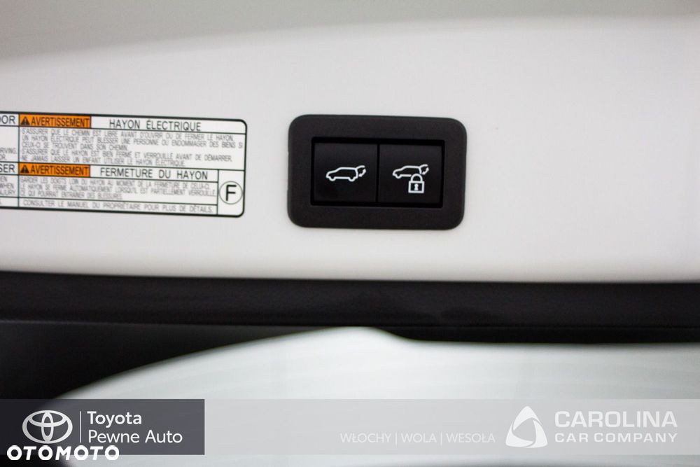 Toyota Corolla Cross - 17