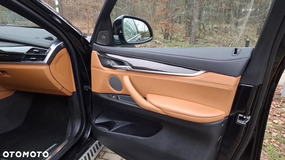 BMW X6 35i xDrive - 23