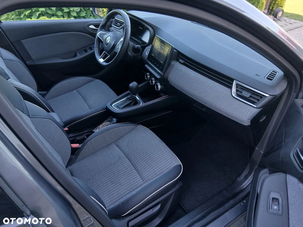 Renault Clio - 7