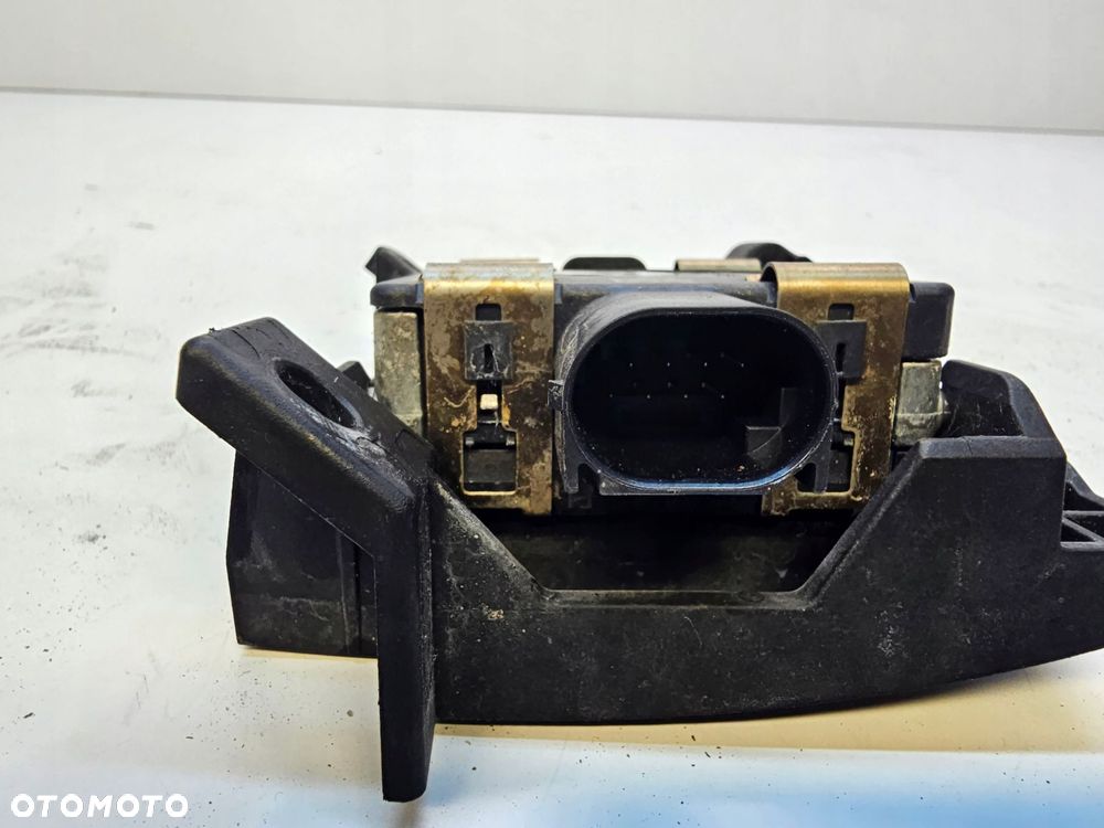 ASYSTENT ZMIANY PASA RUCHU AUDI A4 B9 A5 Q7 4M 4M0907590B - 4