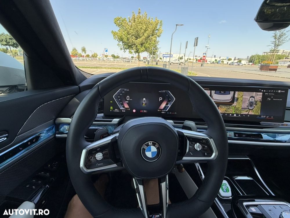 BMW Seria 7 740d xDrive MHEV - 20