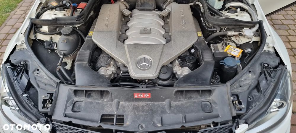 Mercedes-Benz Klasa C 63 AMG Coupe AMG SPEEDSHIFT MCT - 8