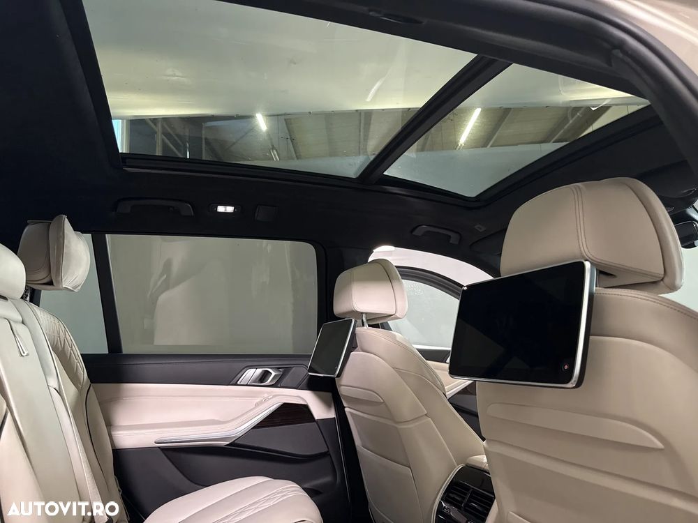 BMW X7 - 26
