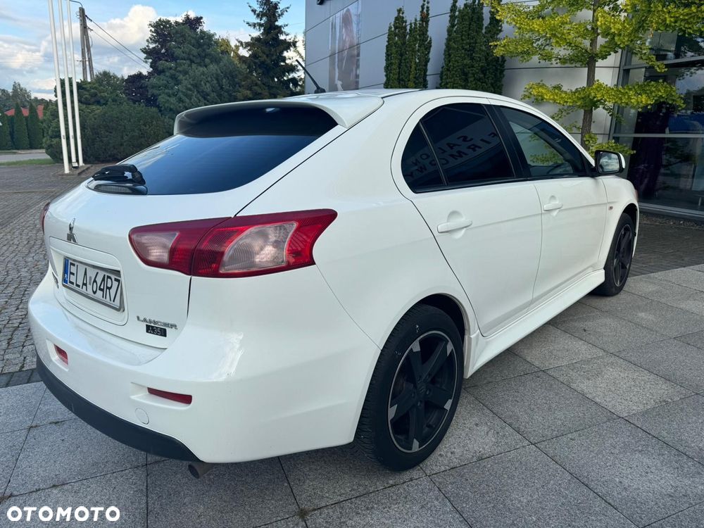 Mitsubishi Lancer 1.6 Invite - 5