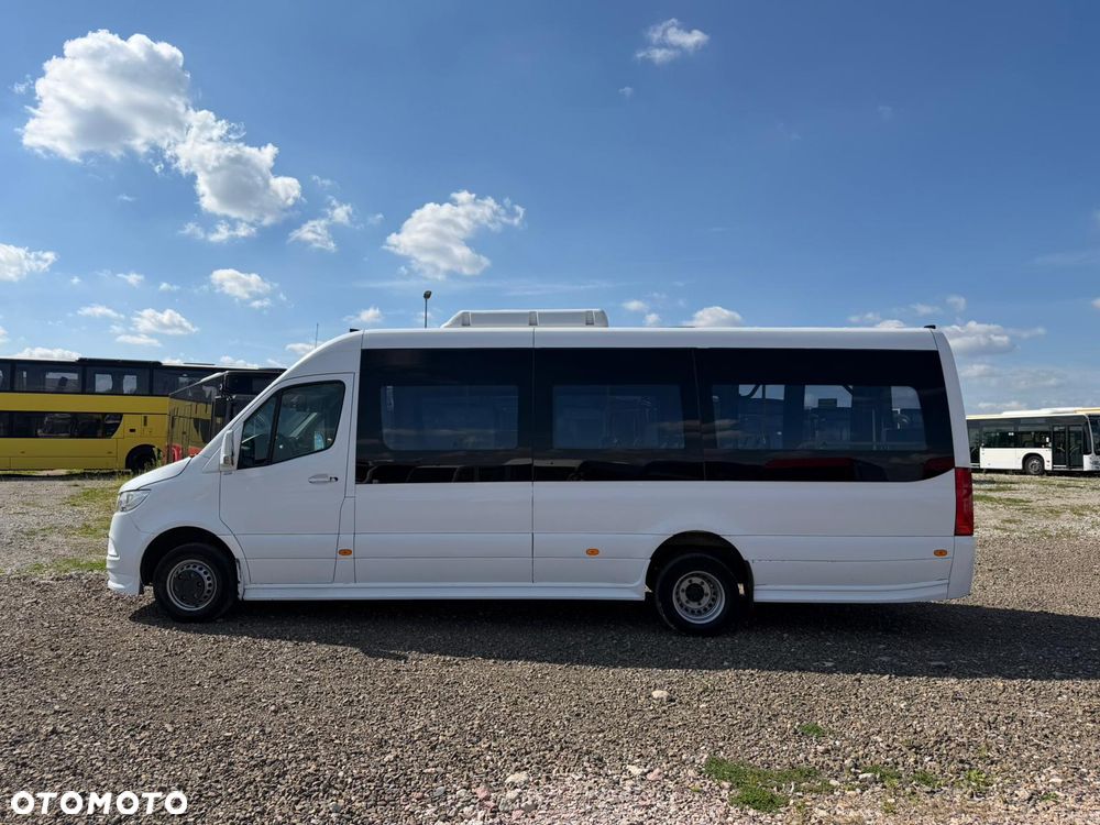 Mercedes-Benz Sprinter 517 - 11