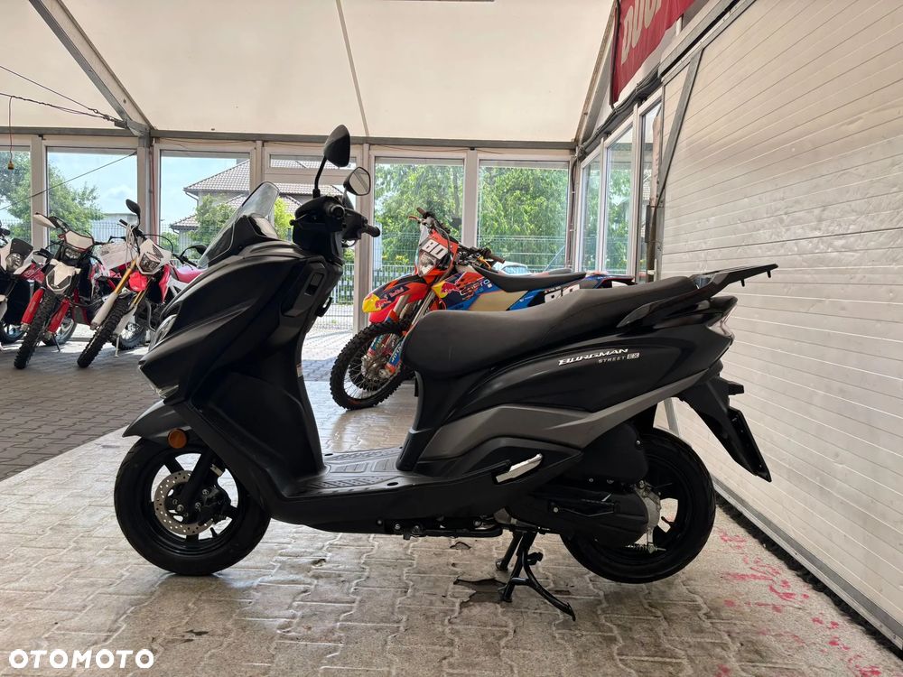 Suzuki Burgman - 8